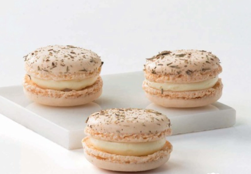Image de la formule MACARON SALE FIGUE CHEVRE THYM *10 pièces